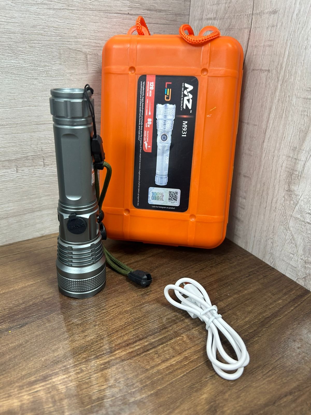 MZ M931 (ZOOMABLE METAL TORCH)5 Modes Flashlight, Super Bright LED Light Torch - Image 4